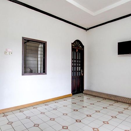 Spot On 92623 Mw 46 Guesthouse Pakualaman Екстериор снимка