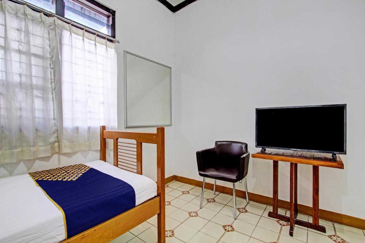 Spot On 92623 Mw 46 Guesthouse Pakualaman Екстериор снимка