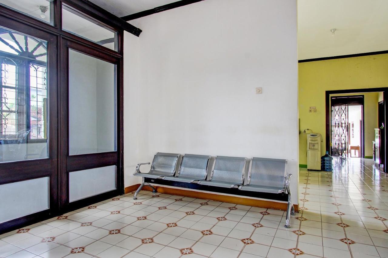 Spot On 92623 Mw 46 Guesthouse Pakualaman Екстериор снимка