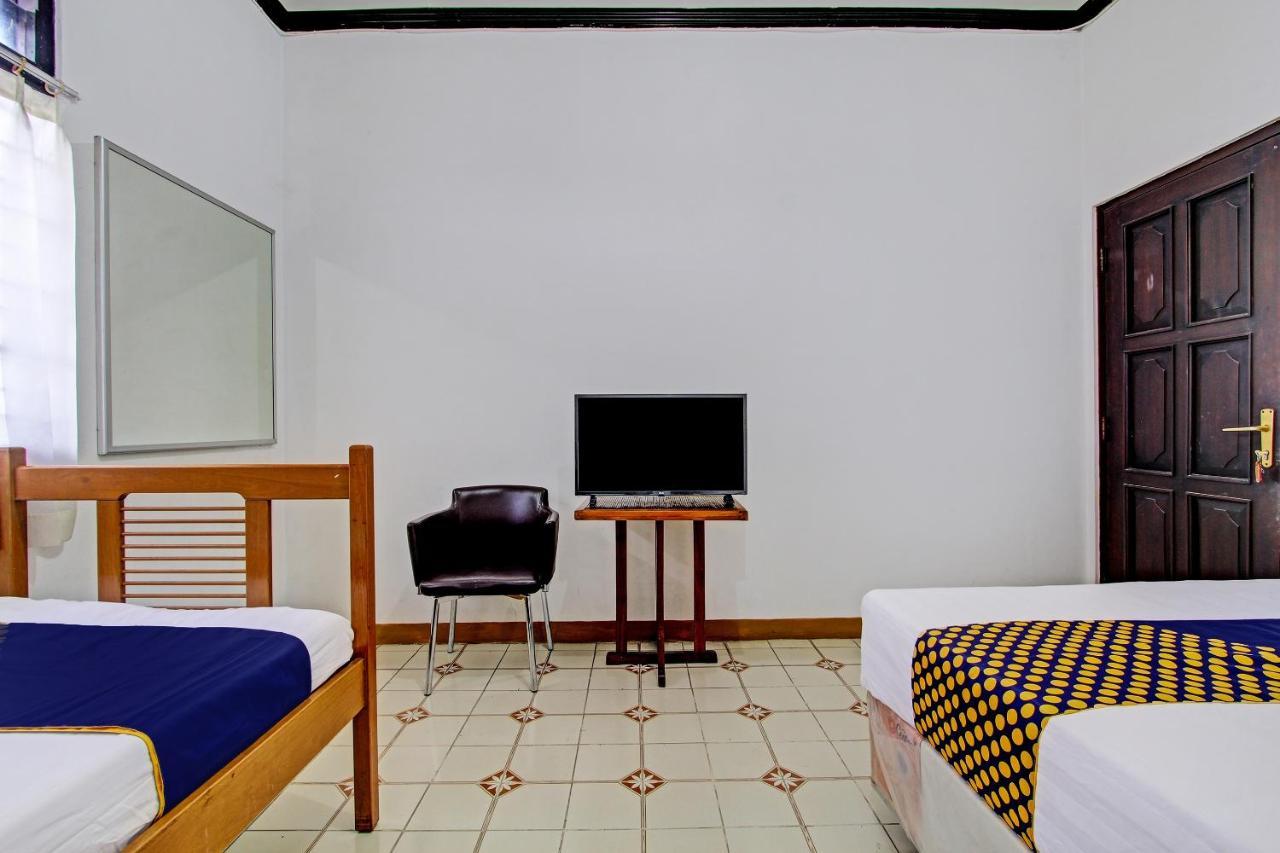 Spot On 92623 Mw 46 Guesthouse Pakualaman Екстериор снимка